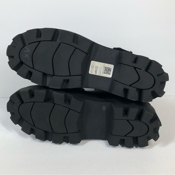 ASOS Black Chelsea Boots Scuba With Strapping Chunky Sole Size 10 - Picture 6 of 8